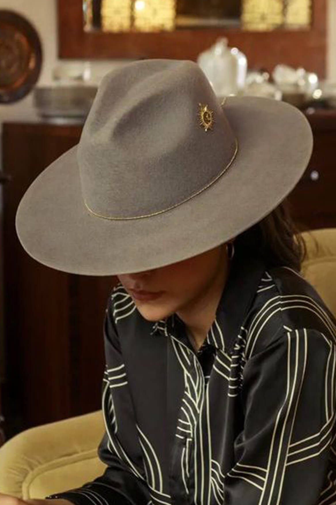HATS GRIS