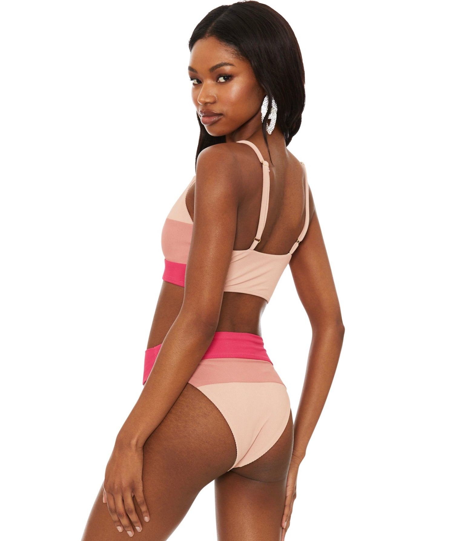RIZA ALEXIS BEACHRIOT